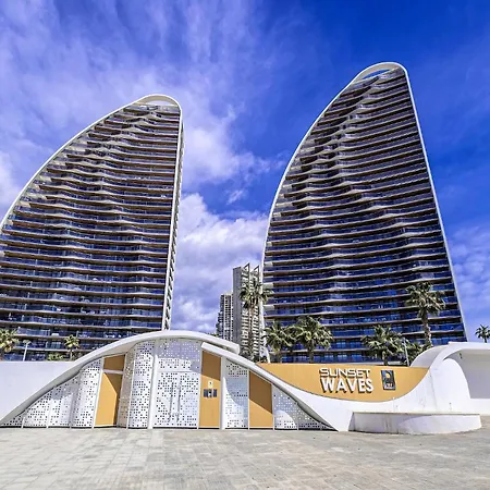 Sunset Waves I By Terreta Apartament